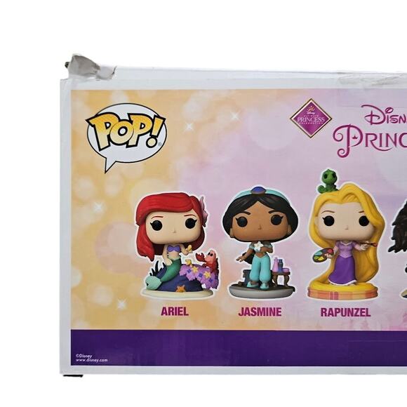 Funko POP Disney Princess 4 Pack Glows In Dark Ariel, Jasmine, Rapunzel, Moana - Picture 3 of 8